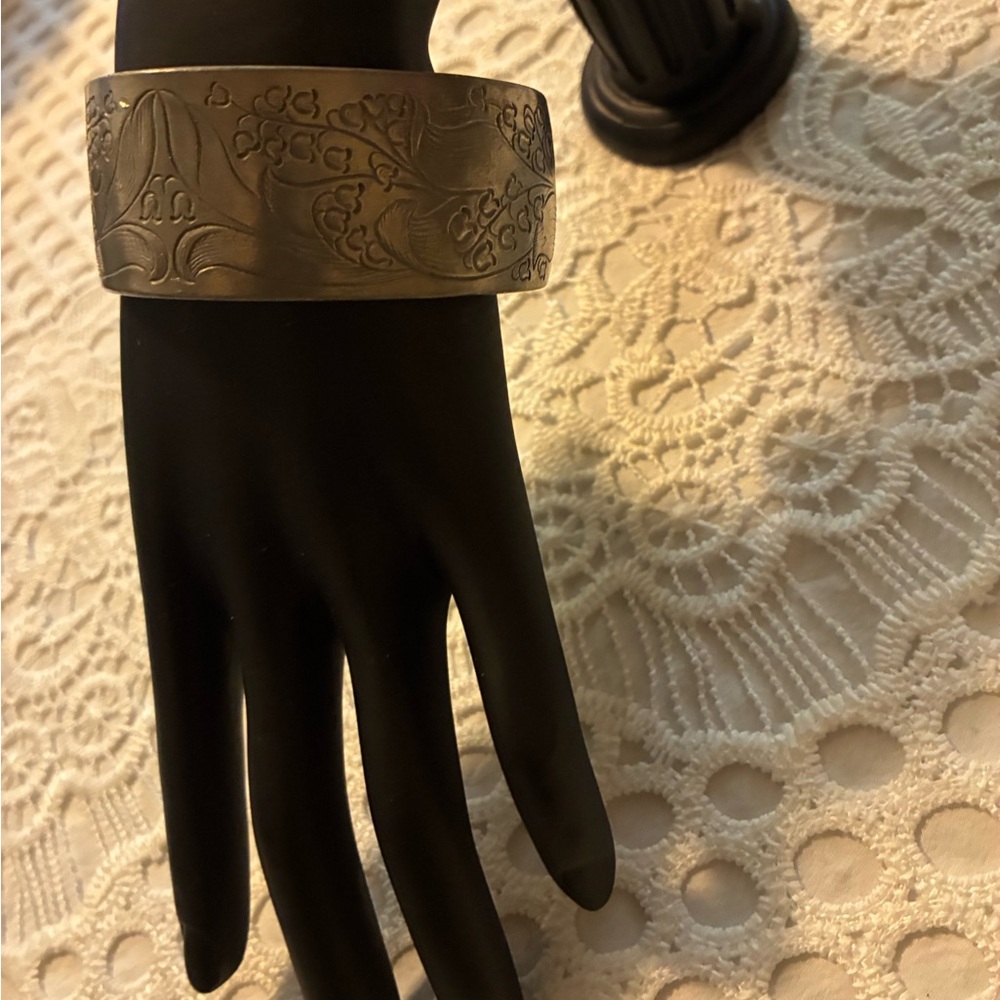 Solid Salisbury Pewter Bangle Cuff Bracelet May F… - image 3